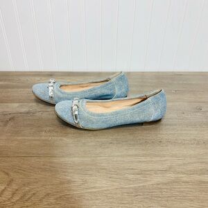 Brand new women’s AGL (size 39